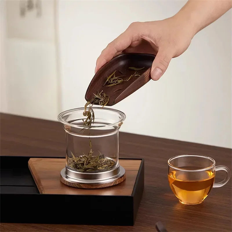 Elegant Glass Teapot with Wooden Handle – Tea Enjoyment at the Highest Level