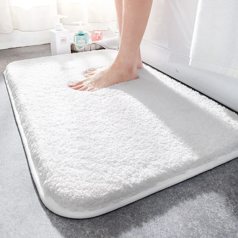 Plush Bathroom Mat for Ultimate Comfort – Non-slip and Suction Cup Secure
