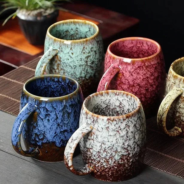 Keramiktasse in Weiß mit Athena-Motiv