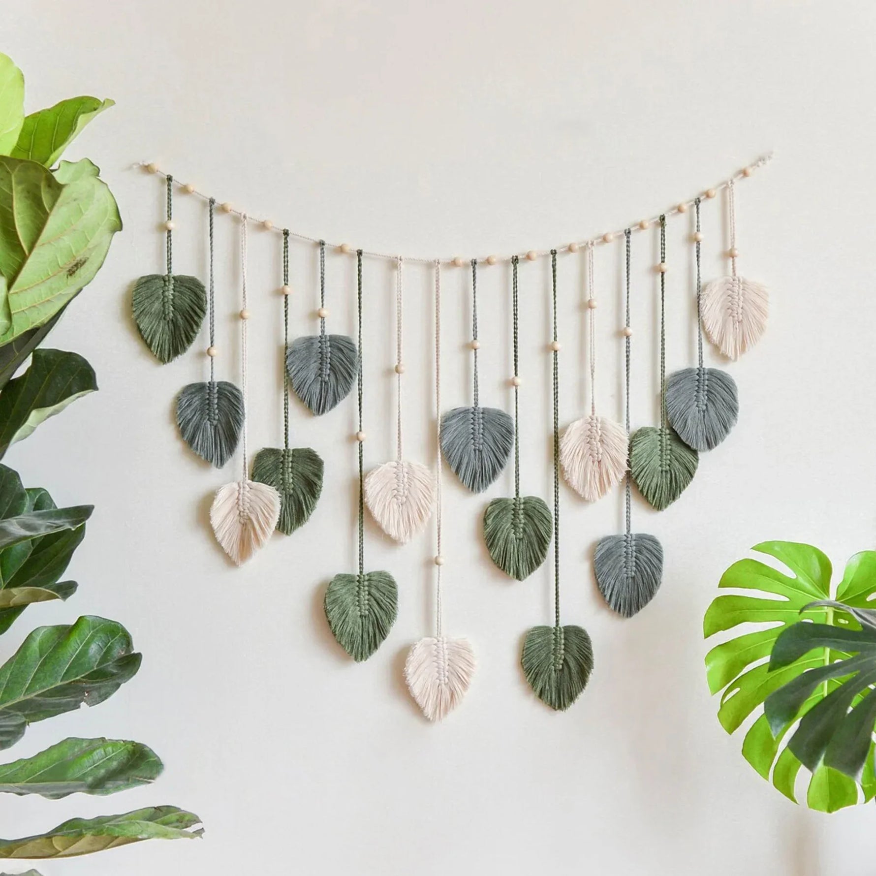 Elegant Macrame Wall Hanging for a Harmonious Home
