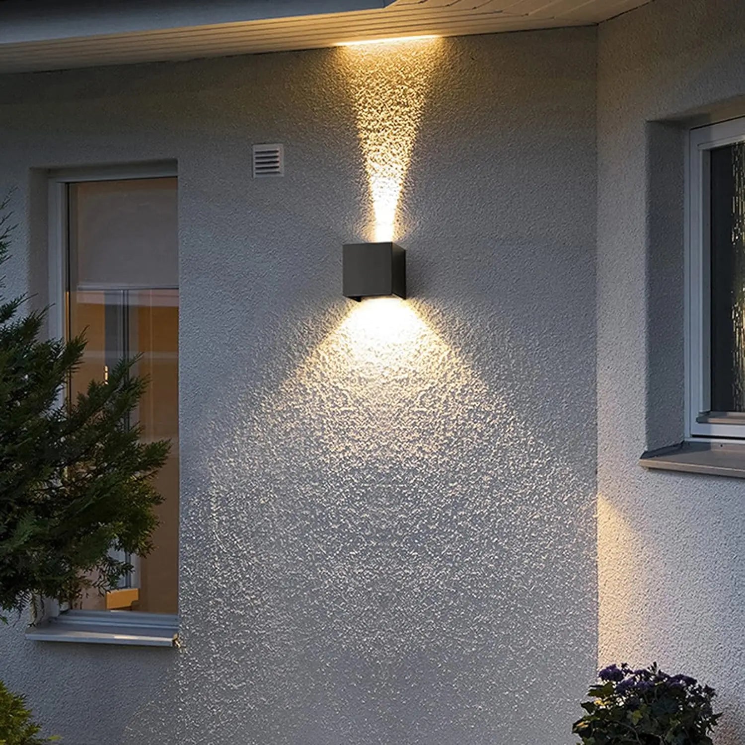Energy-saving LED Outdoor Wall Light