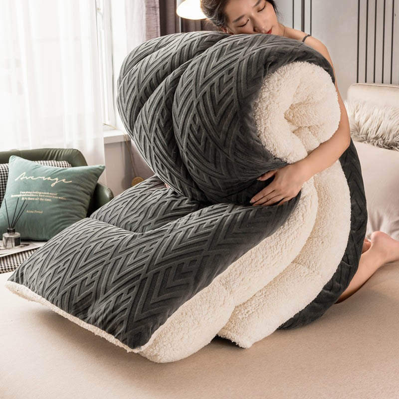 Gemütliche Winterdecke aus Sherpa mit integriertem Quiltkern
