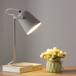 Bunte Tischlampe im Eimerdesign – Kreatives modernes Licht