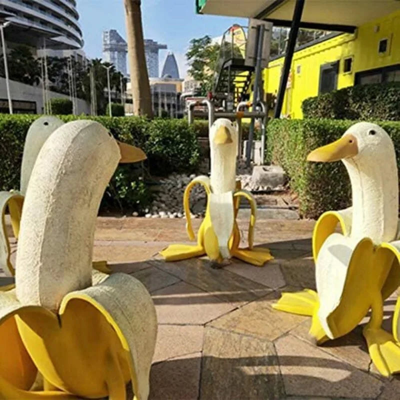 Banana Duck Decorative Figure made of Resin – Playful for Indoors and Outdoors