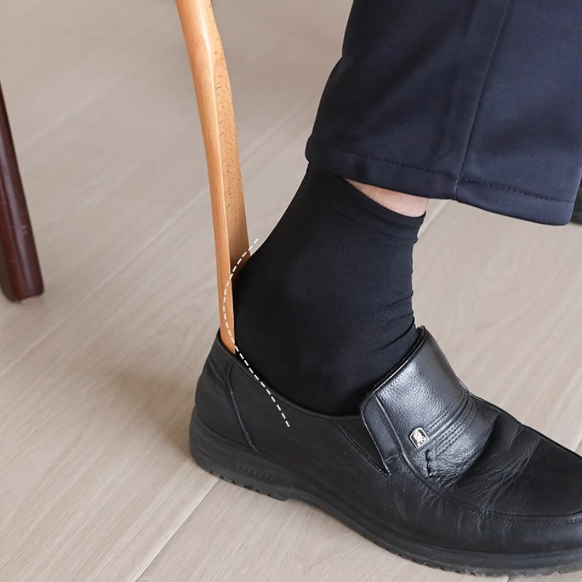 Stylischer Schuhanzieher aus Buchenholz – Einfach und Elegant
