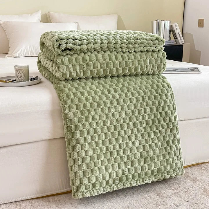 Wohlfühl-Decke – Komfortable Samtdecke für Sofa und Bett