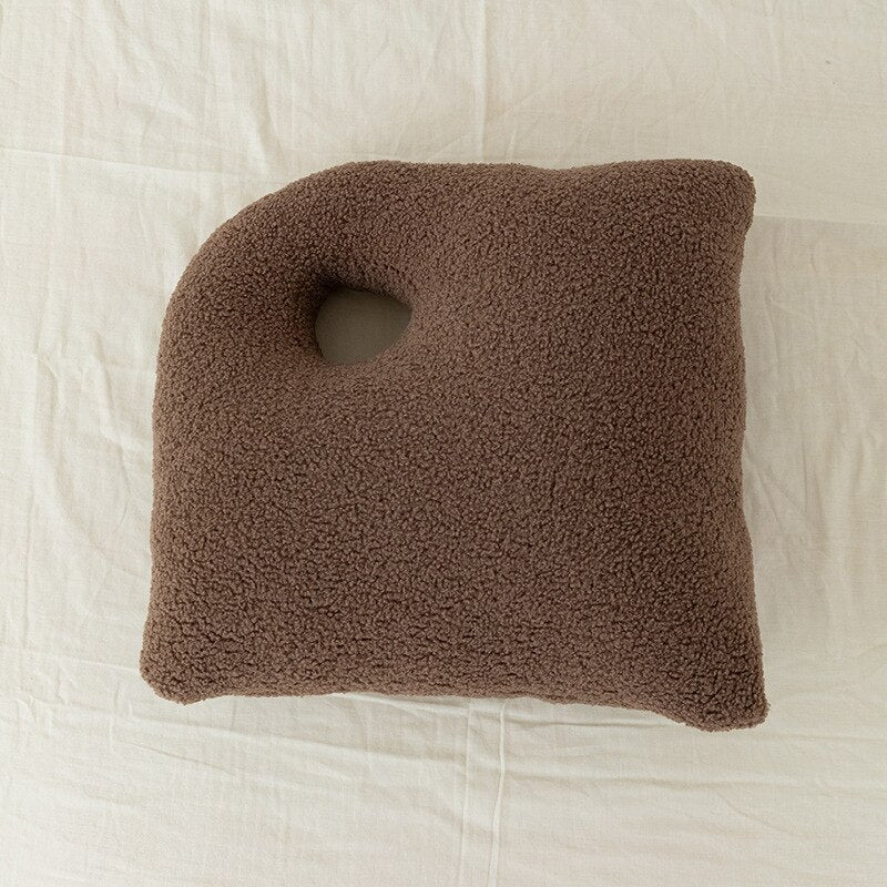 Fluffy pebble-effect cushions