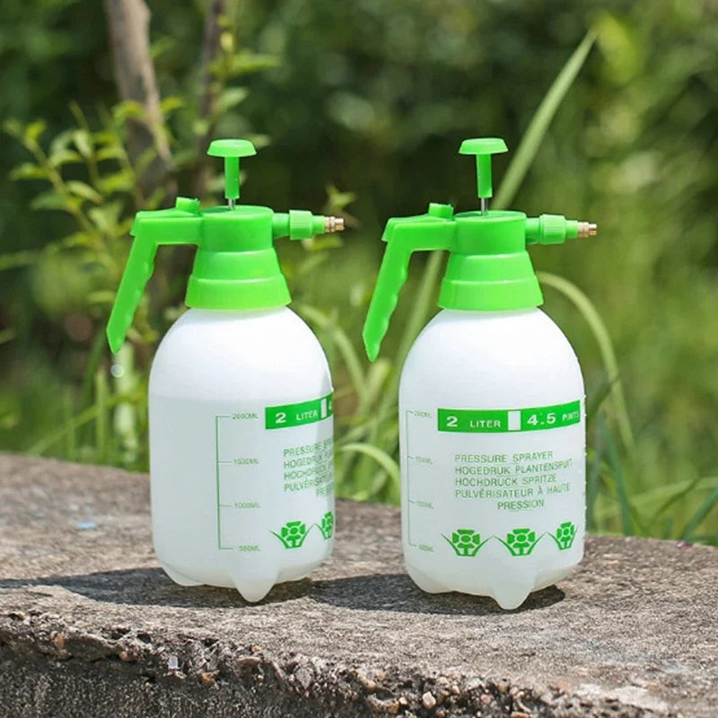 Pflanzenpfleger Sprühflasche | 2 L Volumen | Flexible Düse für Garten & Innenräume