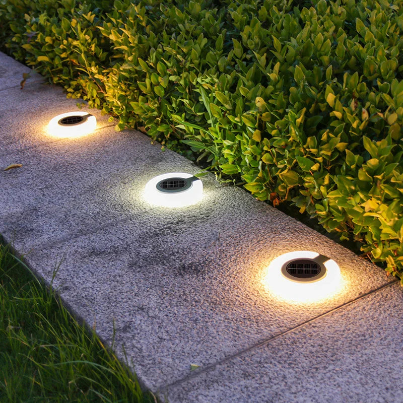 Adjustable Solar Garden Light with 360° Light Control