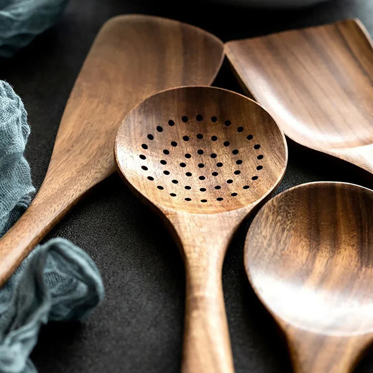 NaturPur – Elegant Wooden Cookware Set with Storage Basket