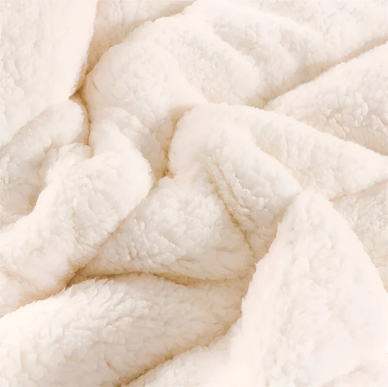 Luxuriöse Kuscheldecke – Weich, Warm und Vielseitig