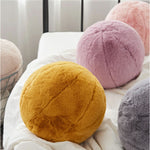 Round short-pile faux fur cushion