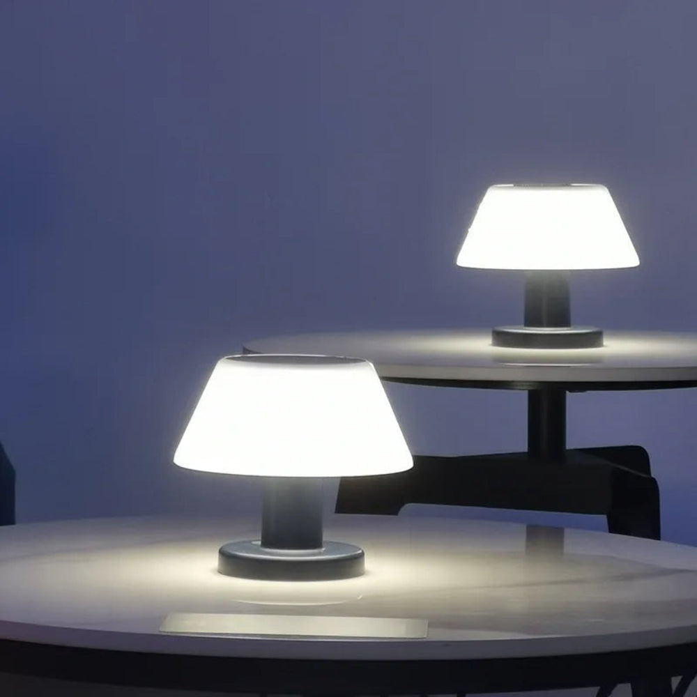 Modern Solar-Powered Table Lamp – USB-Rechargeable Light Source for Cozy Evenings
