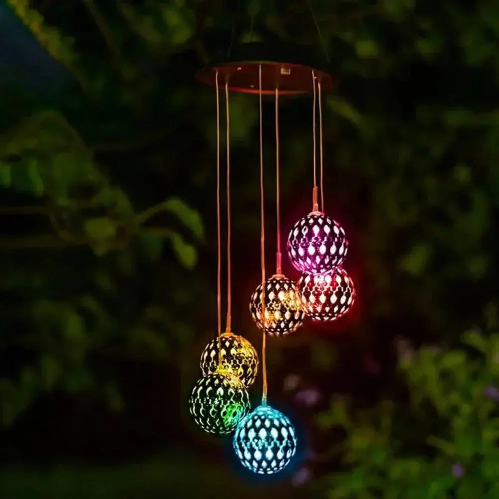 Solargesteuertes Windspiel mit Farbwechsel-LEDs