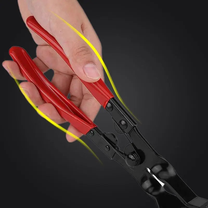 Robust pliers for effortless removal of clips and trim