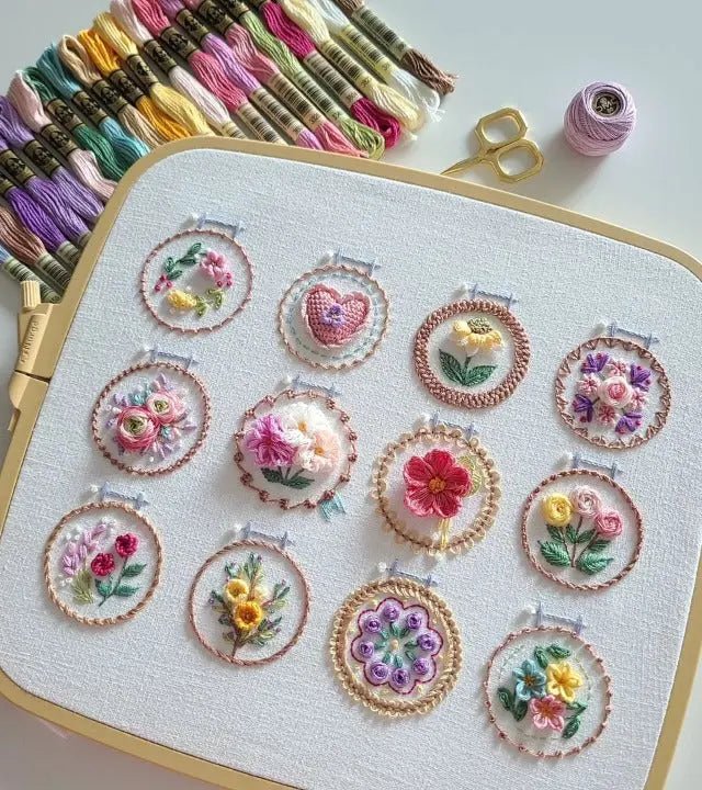 Blumenstickset mit 12 Designs | Komplettset für Einsteiger