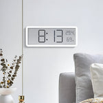 Moderne LED Wanduhr – Präzise Zeit- und Klimamessung