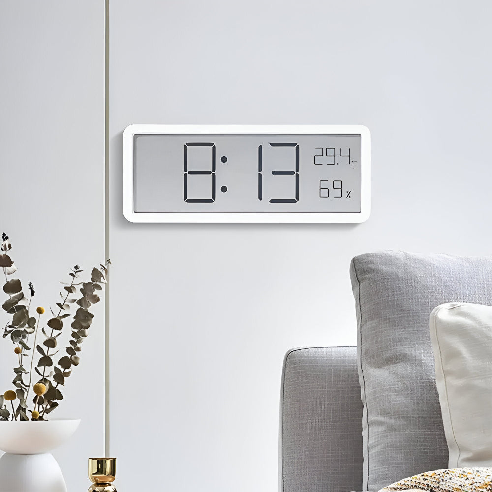Moderne LED Wanduhr – Präzise Zeit- und Klimamessung