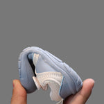 Barefoot-style shoes for babies
