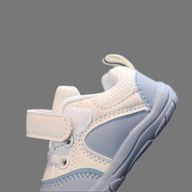 Barefoot-style shoes for babies