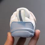 Barefoot-style shoes for babies