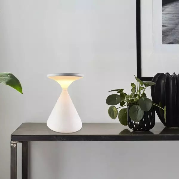 Cordless Hourglass Table Lamp – Elegant, Rechargeable Lighting