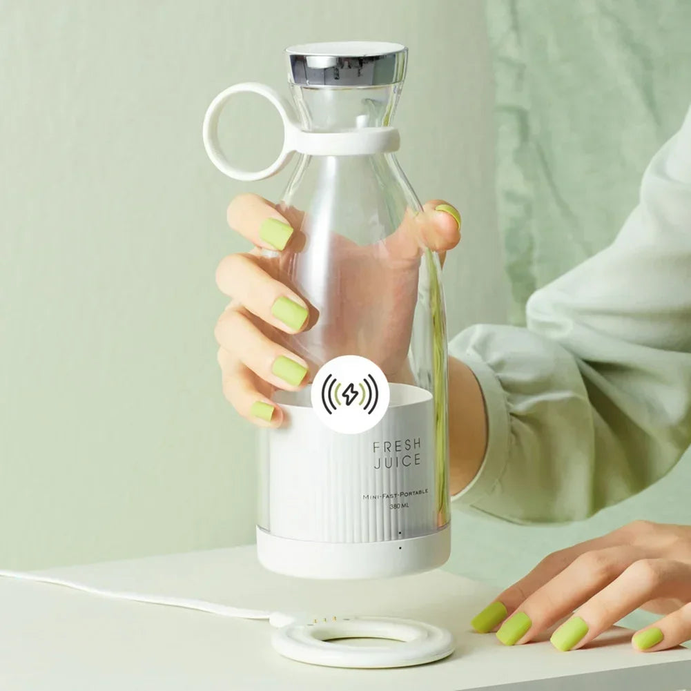 Portable Mini Blender | USB Smoothie Maker for On the Go | Cordless Juicer for Smoothies & Shakes | MixMeister