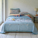 Elegant Floral Throw Blanket in Turquoise