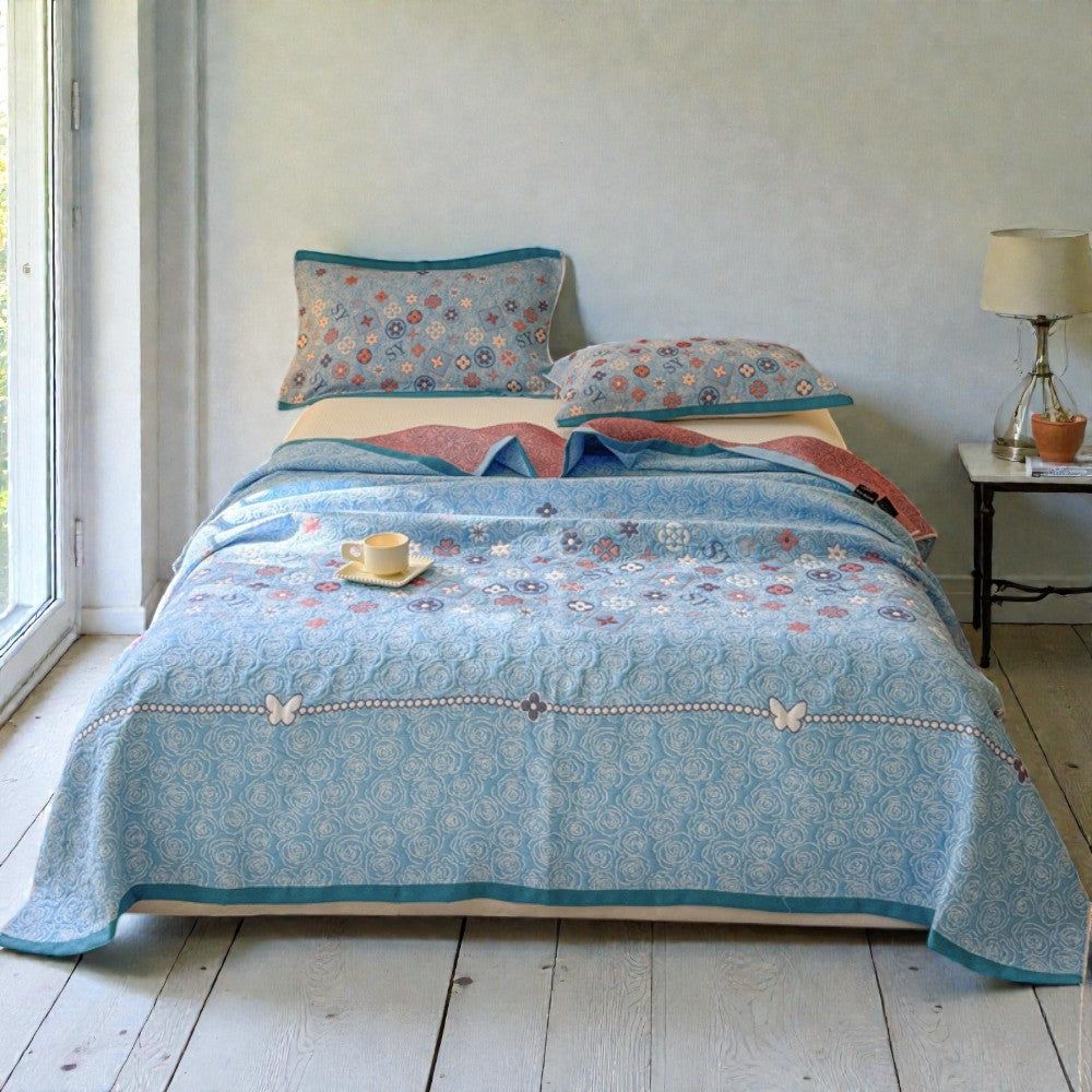 Elegant Floral Throw Blanket in Turquoise