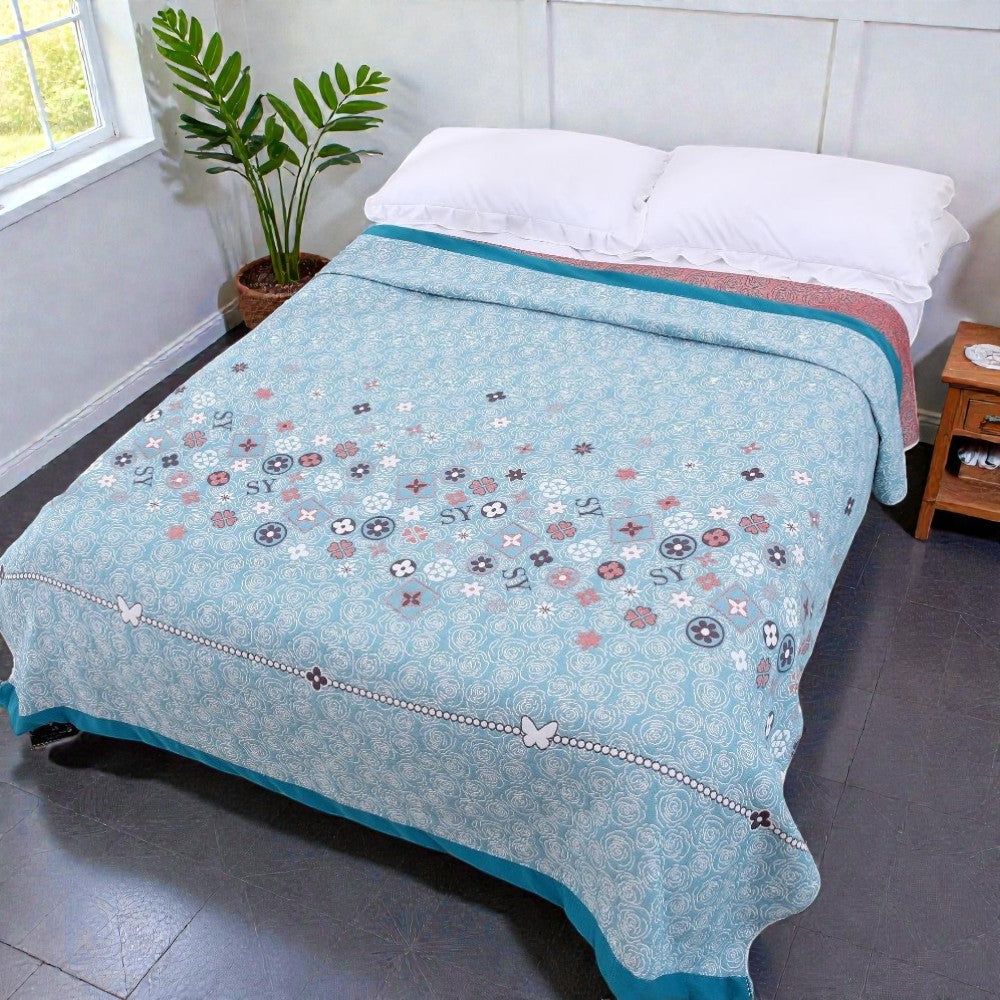 Elegant Floral Throw Blanket in Turquoise