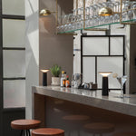Moderne Tischlampe mit Dimmfunktion – Stilvolles Lichtdesign