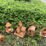 Zierliche Vogelhaus Gartenstecker – Rustikaler Charme