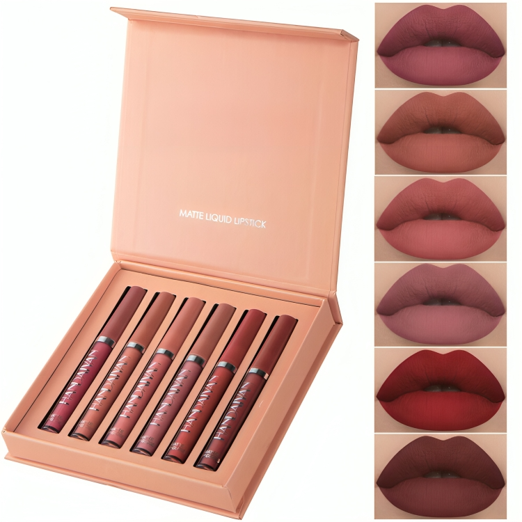 Velvet Lips: Set for long-lasting lipstick