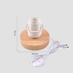Klassische Tischlampe aus Holz mit warmem LED-Licht