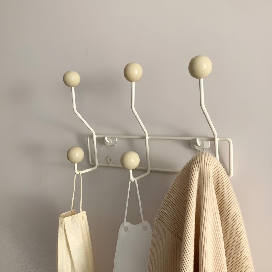 Wandgarderobe im Retro-Stil – Stilvolle Ordnung für den Eingangsbereich