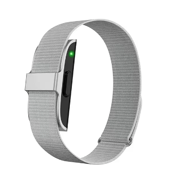 Activity Tracker with Heart Rate Monitor and Pedometer – Discreet Fitness Tracker