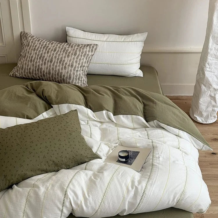 4-Piece Bedding Set Breathable Cotton Gauze Reversible Quilted
