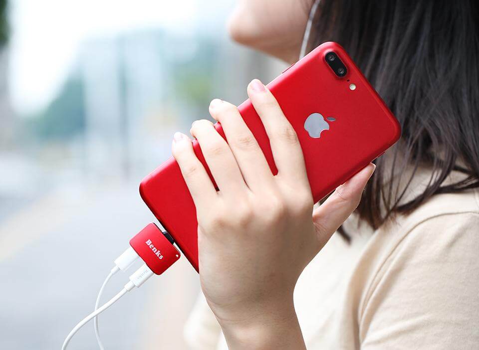 Audio Adapter Lightning Charging & Headphone Listening 3-in-1