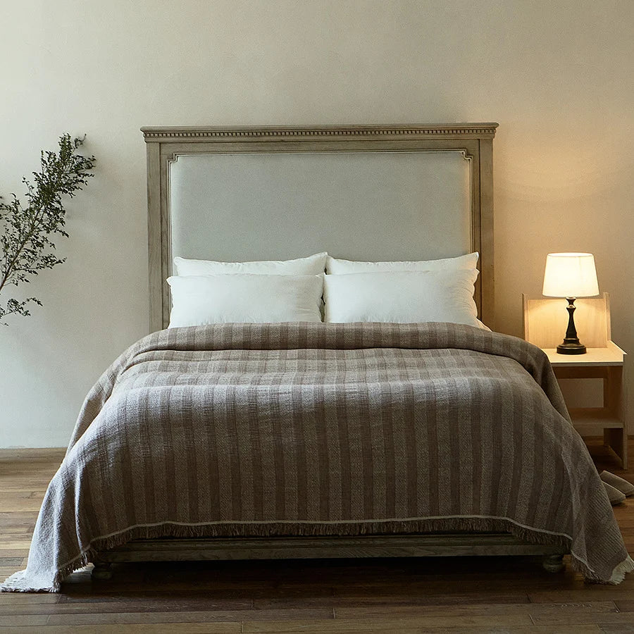 Bed Frame Solid Wood Slatted Headboard Linen-Look Bedding