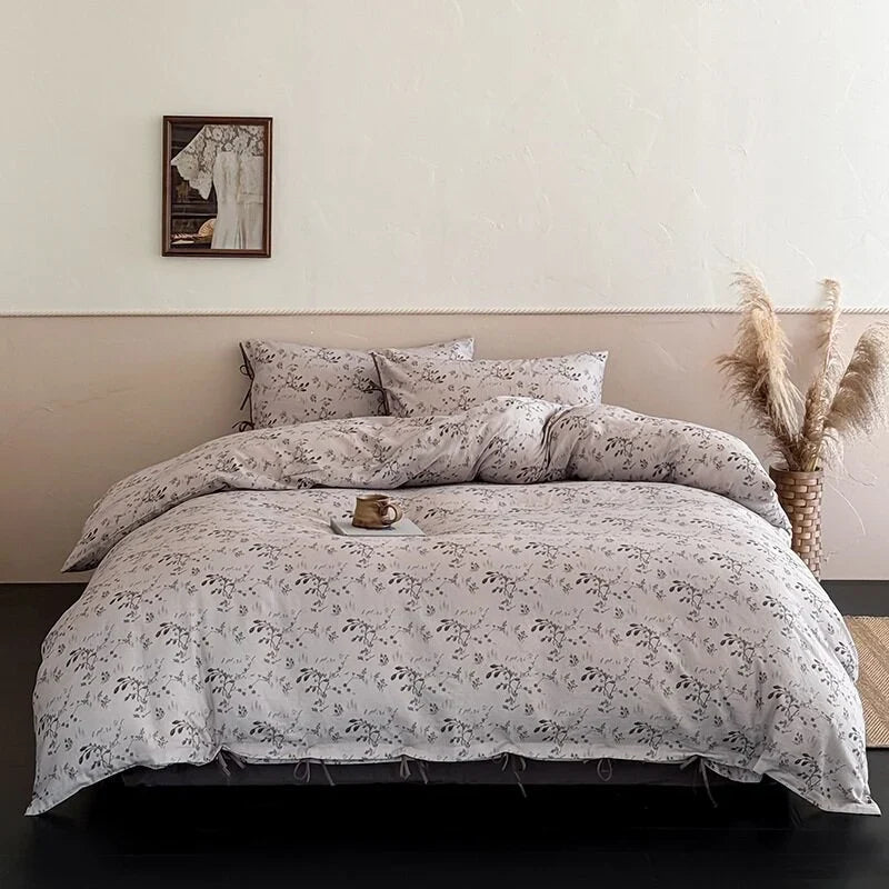 Bed Linen Set Delicate Floral Breathable Cotton 4-Piece