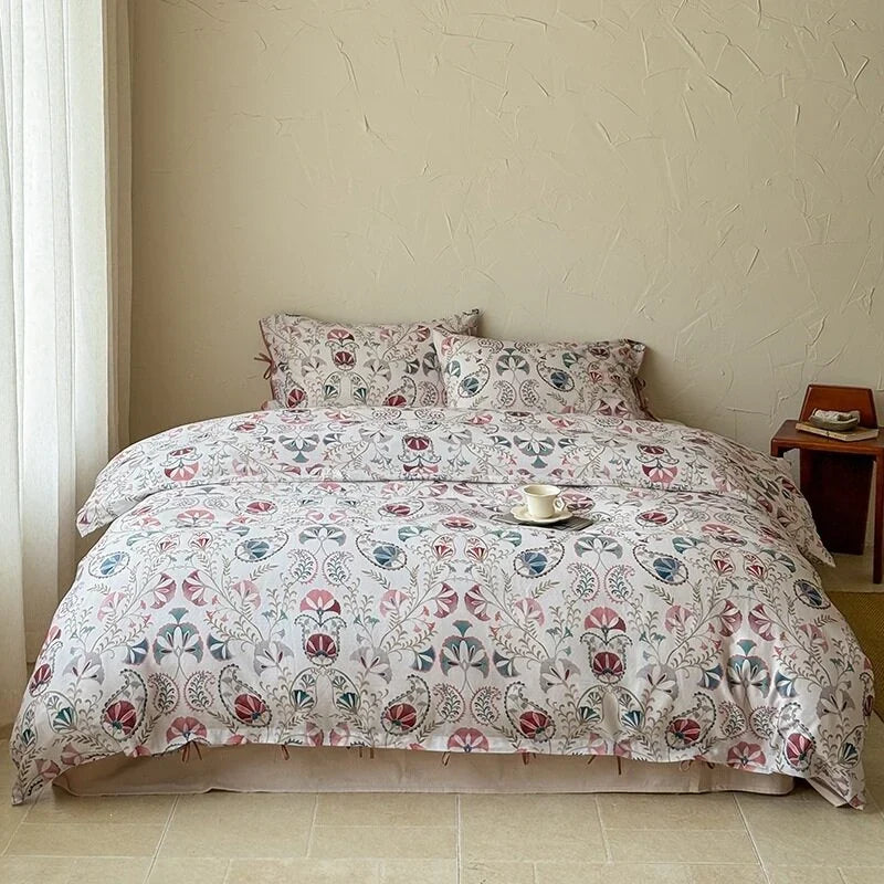 Bed Linen Set Delicate Floral Breathable Cotton 4-Piece