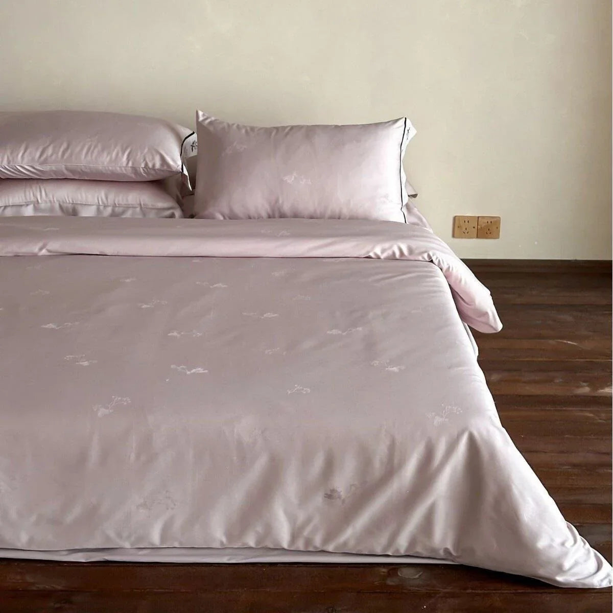 Bed Sheet Set Cotton Satin Embroidered Hem & Piping