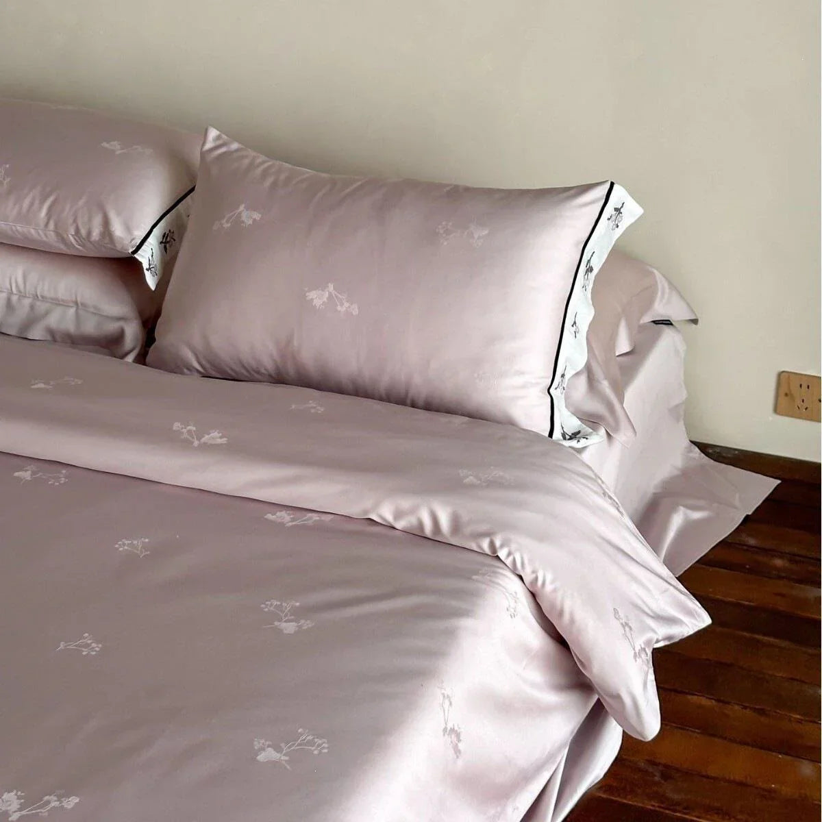Bed Sheet Set Cotton Satin Embroidered Hem & Piping