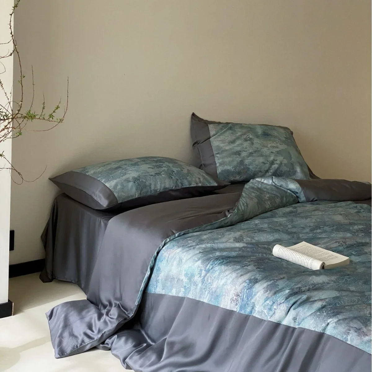 Bedding Set 4-Piece Breathable Cotton Satin Skin-Friendly