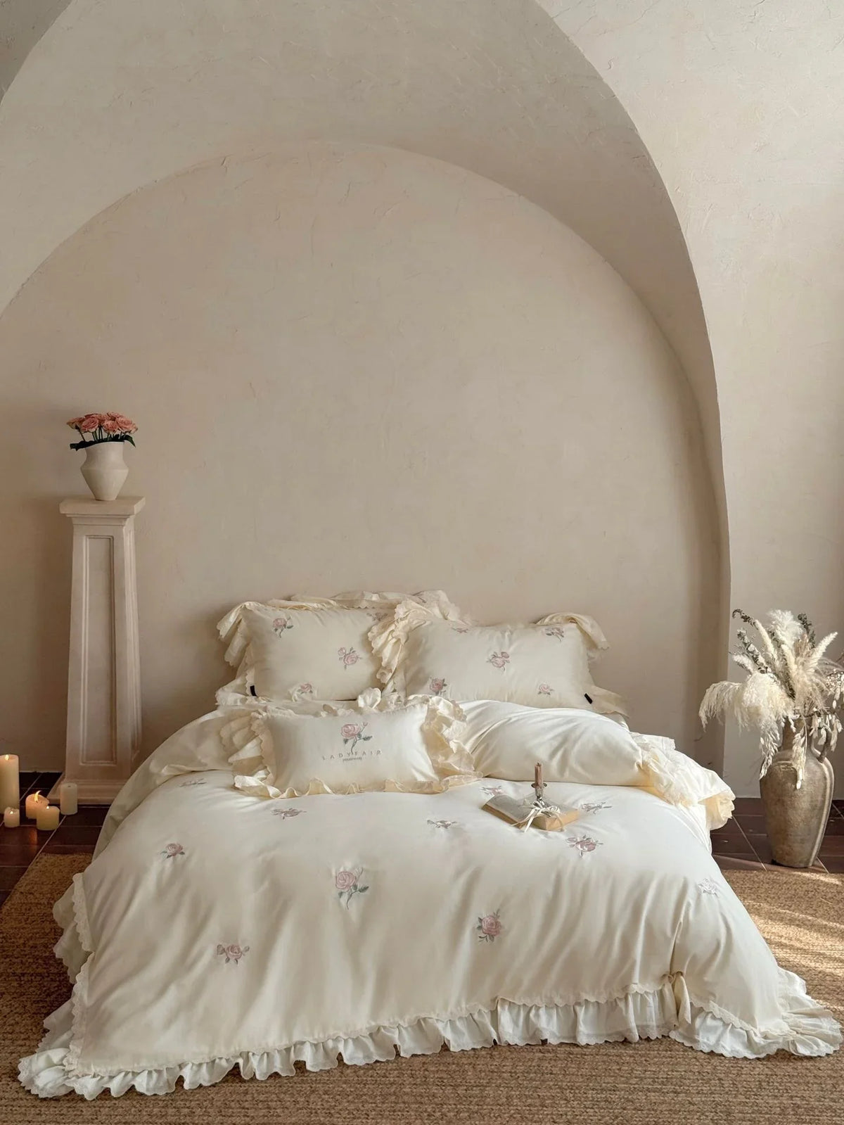 Bedding Set 4-Piece Satin-Like Cotton Ruffled Lace & Rose Embroidery