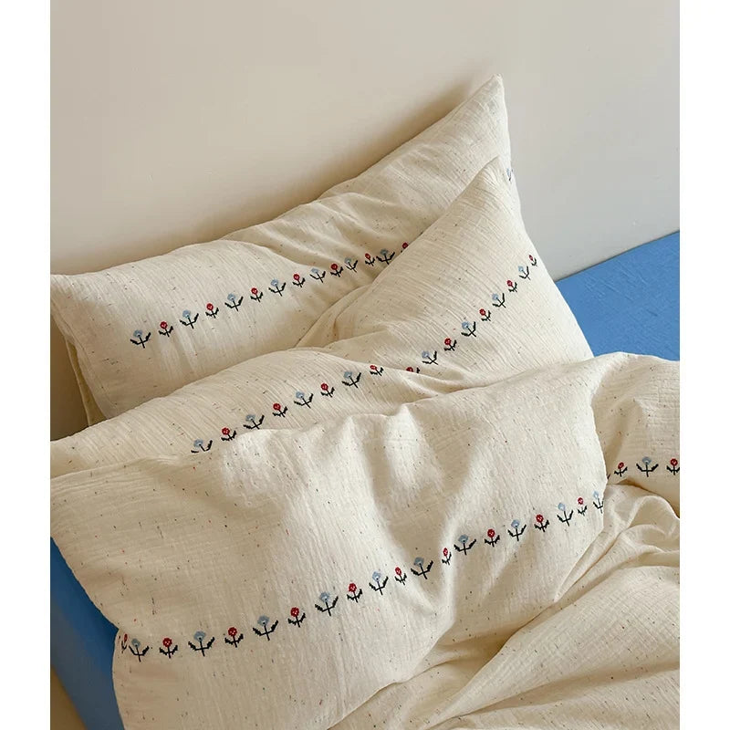 Bedding Set Breathable Cotton Gauze Embroidered Border Four Piece