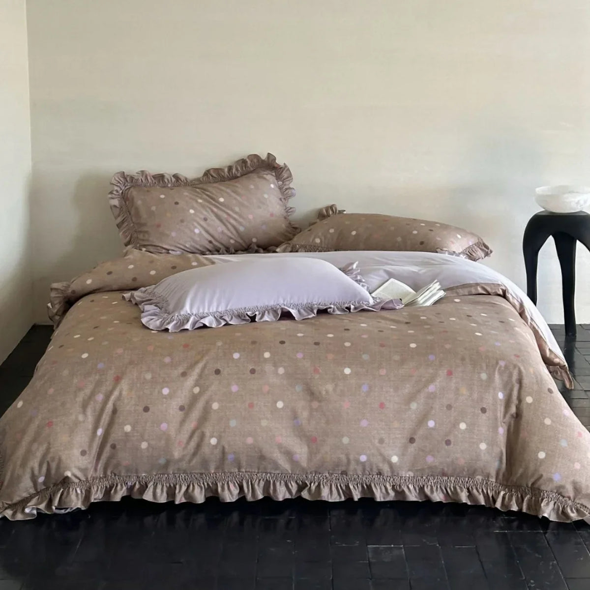 Bedding Set Breathable Cotton-Linen Reversible Polka Dot Ruffled Edges