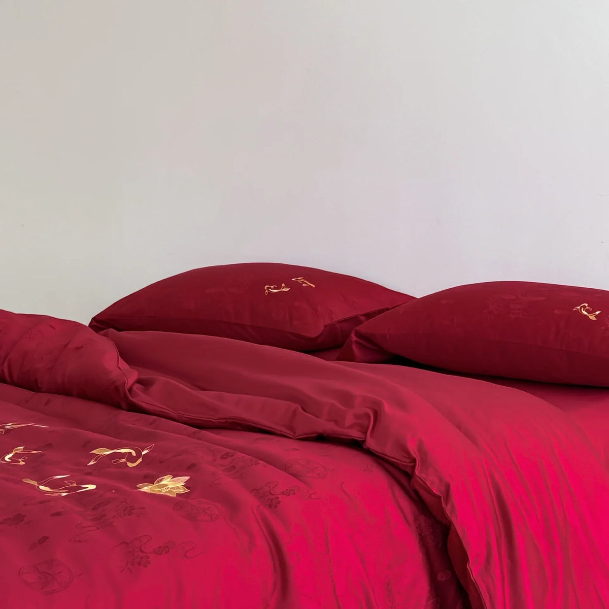 Bedding Set Breathable Cotton Satin Gold Embroidered