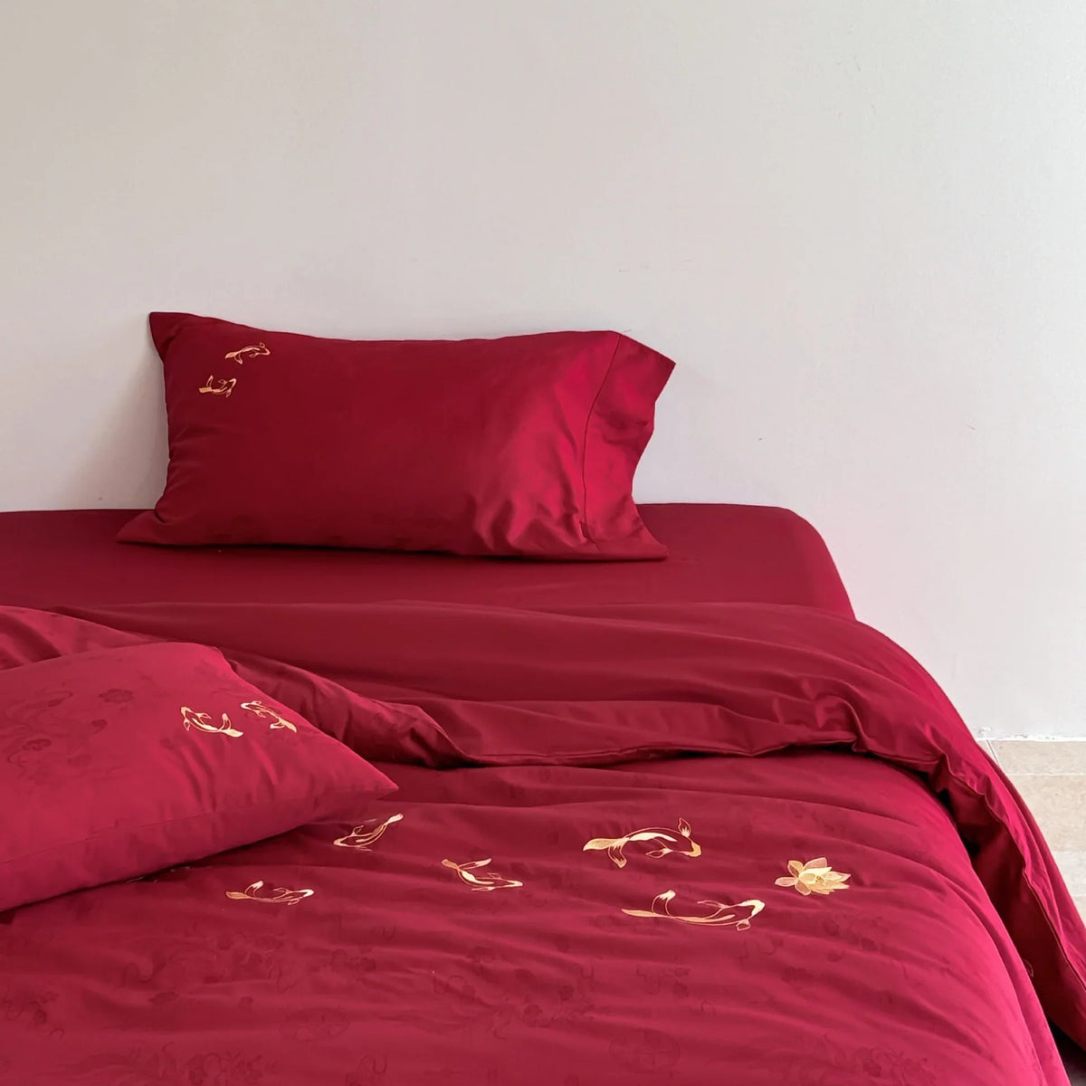 Bedding Set Breathable Cotton Satin Gold Embroidered