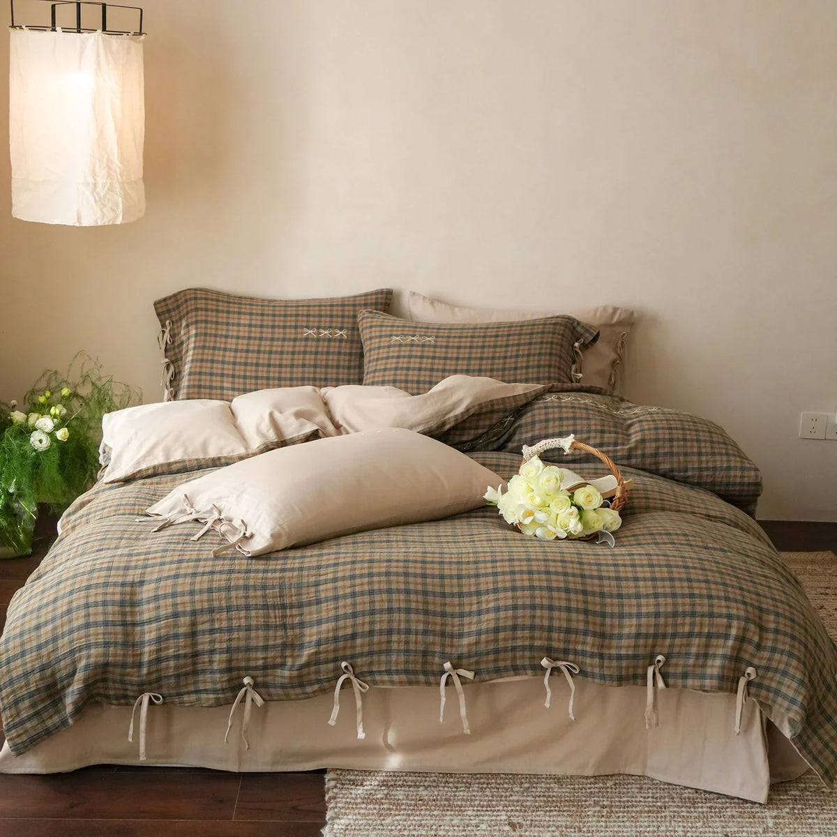 Bedding Set Checked Cotton Blend Ruffles & Embroidery